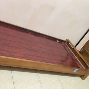 dipan ranjang kayu minimalis